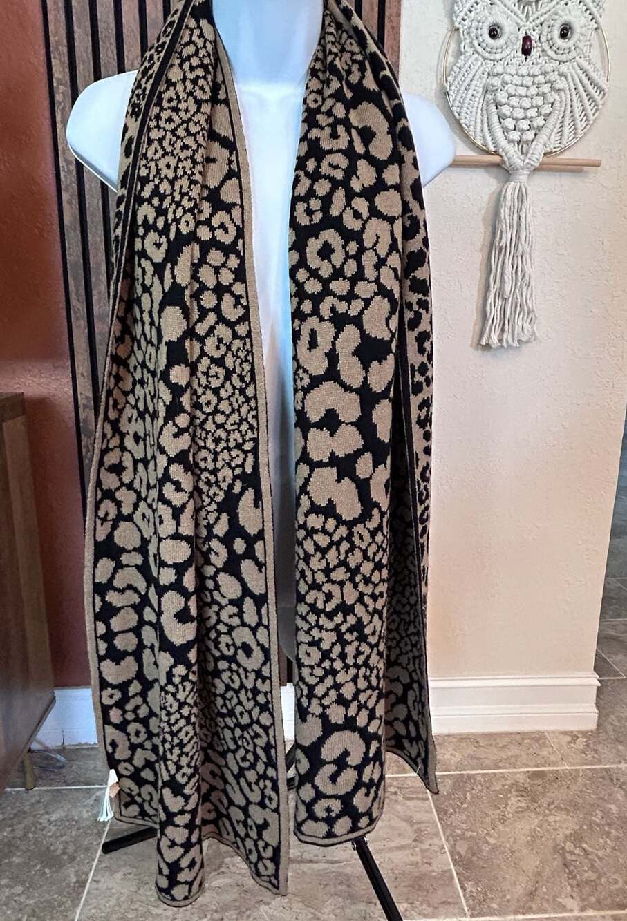 Michael Kors Leopard Animal Print Scarf Black Tan Gold Logo Plaque
